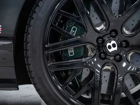 Used 2015 Bentley Continental GT3-R image 18