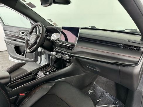 Used 2023 Jeep Compass Trailhawk image 22