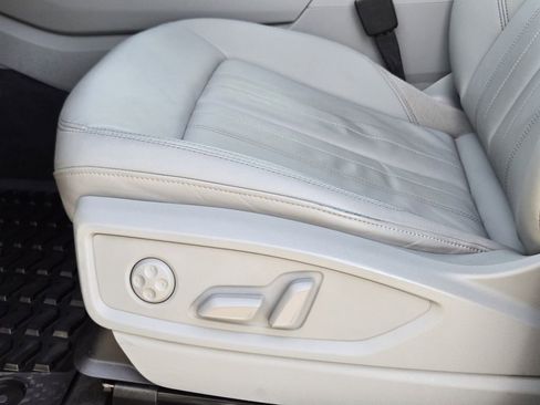 Certified 2023 Audi Q5 2.0T Premium w/ Convenience Package image 30