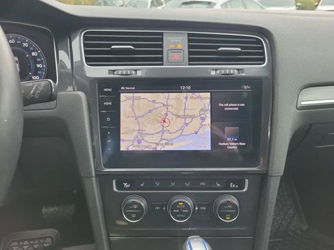 Used 2019 Volkswagen e-Golf SEL Premium image 13