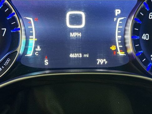 Used 2021 Chrysler Pacifica Limited w/ Premium & Safety Sphere Group AWD/4WD image 13