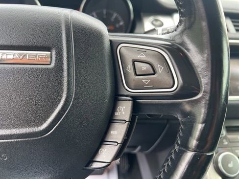 Used 2013 Land Rover Range Rover Evoque Pure Plus w/ Pure Plus Pkg image 28