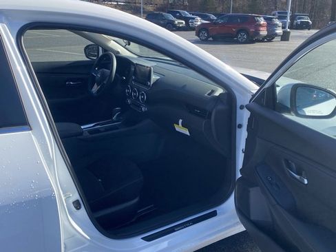 New 2025 Nissan Sentra SV image 26