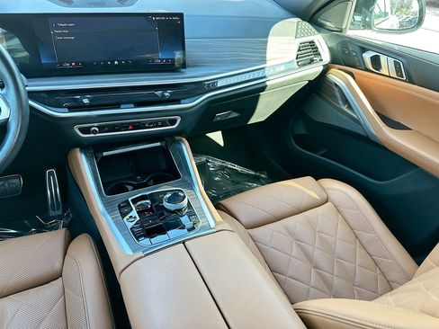 Certified 2024 BMW X6 xDrive40i w/ Executive Package image 24