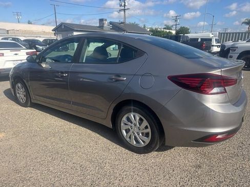 Used 2020 Hyundai Elantra SE w/ Cargo Package (C1) image 8