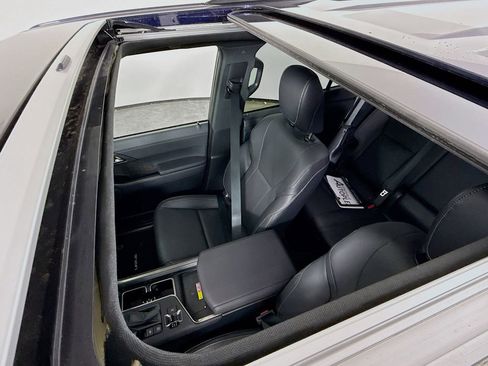 Used 2025 Lexus GX 550 550 Premium image 14