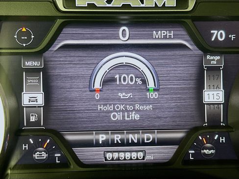 Used 2022 RAM 1500 Laramie AWD/4WD image 19