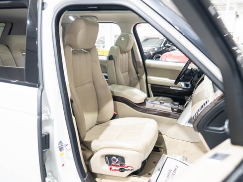 Used 2017 Land Rover Range Rover HSE image 16