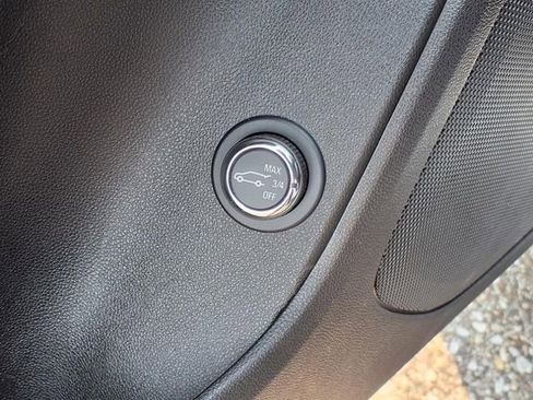 Used 2023 Chevrolet Blazer LT w/ Convenience Package image 7