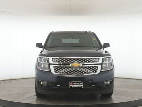 Used 2017 Chevrolet Tahoe LT w/ LT Signature Package image 12