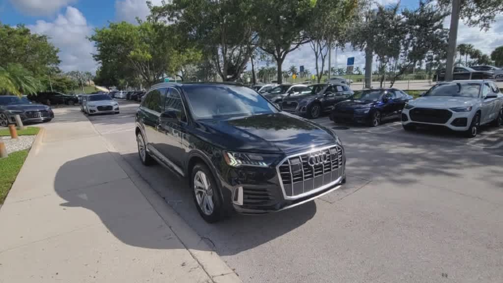 Certified 2023 Audi Q7 2.0T Premium Plus w/ Premium Plus Package AWD/4WD image 2