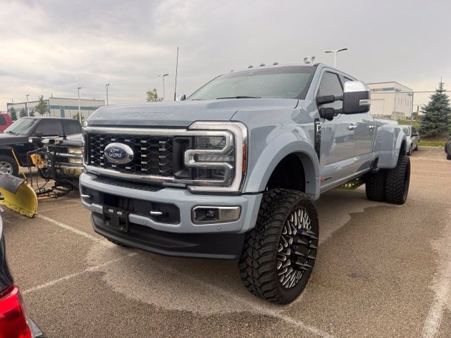 Used 2024 Ford F450 Limited w/ FX4 Off-Road Package AWD/4WD image 3