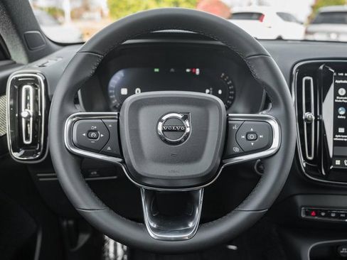 New 2026 Volvo XC40 B5 Ultra w/ Protection Package Premier image 28