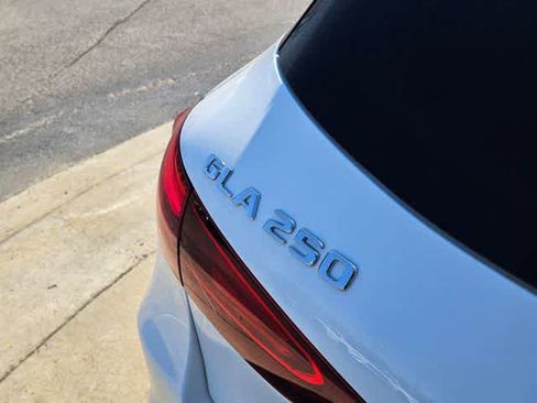 Used 2026 Mercedes-Benz GLA 250 image 11