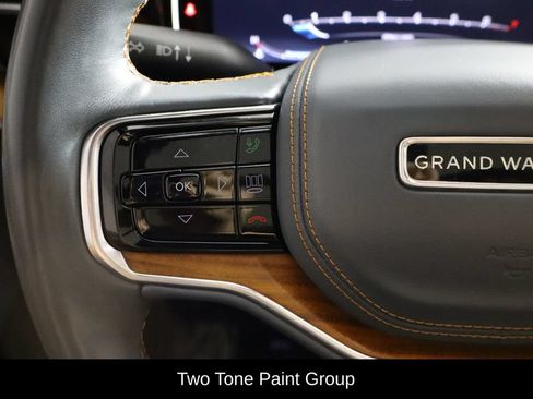 Used 2022 Jeep Grand Wagoneer Series II w/ Premium Group II AWD/4WD image 8