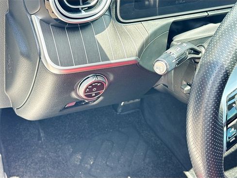 Used 2023 Mercedes-Benz C 300 Sedan image 11