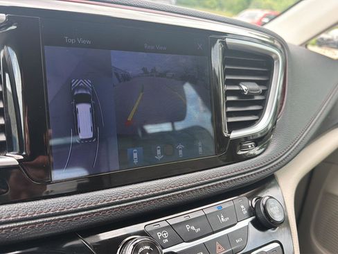 Used 2017 Chrysler Pacifica Limited w/ Advanced Safetytec Group FWD image 24