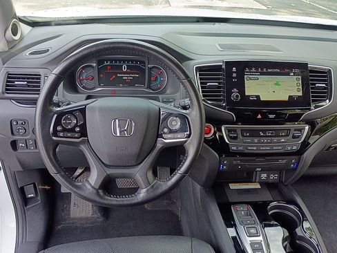 Used 2021 Honda Pilot Elite image 12