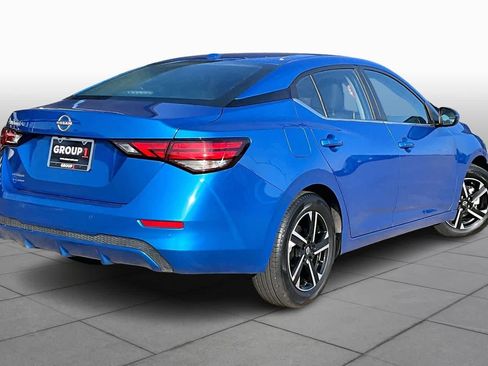 Used 2025 Nissan Sentra SV image 12