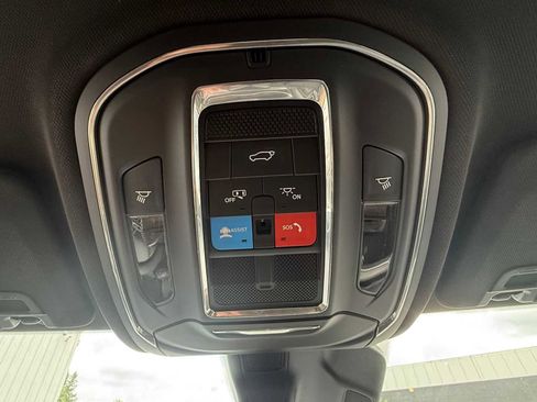 New 2025 Jeep Grand Cherokee L Laredo w/ Luxury Tech Group I image 14