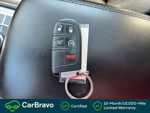Used 2022 Jeep Grand Cherokee Limited AWD/4WD image 32