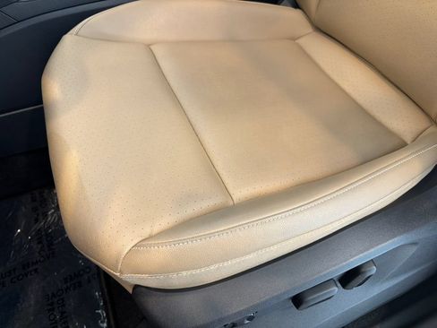 Used 2020 Volkswagen Atlas Cross Sport SE AWD/4WD image 15