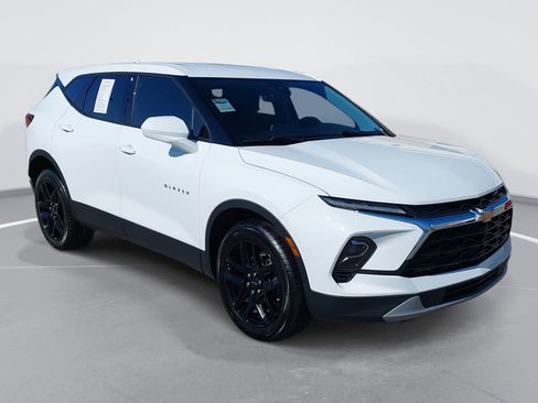 Used 2023 Chevrolet Blazer LT w/ Driver Confidence Package image 3