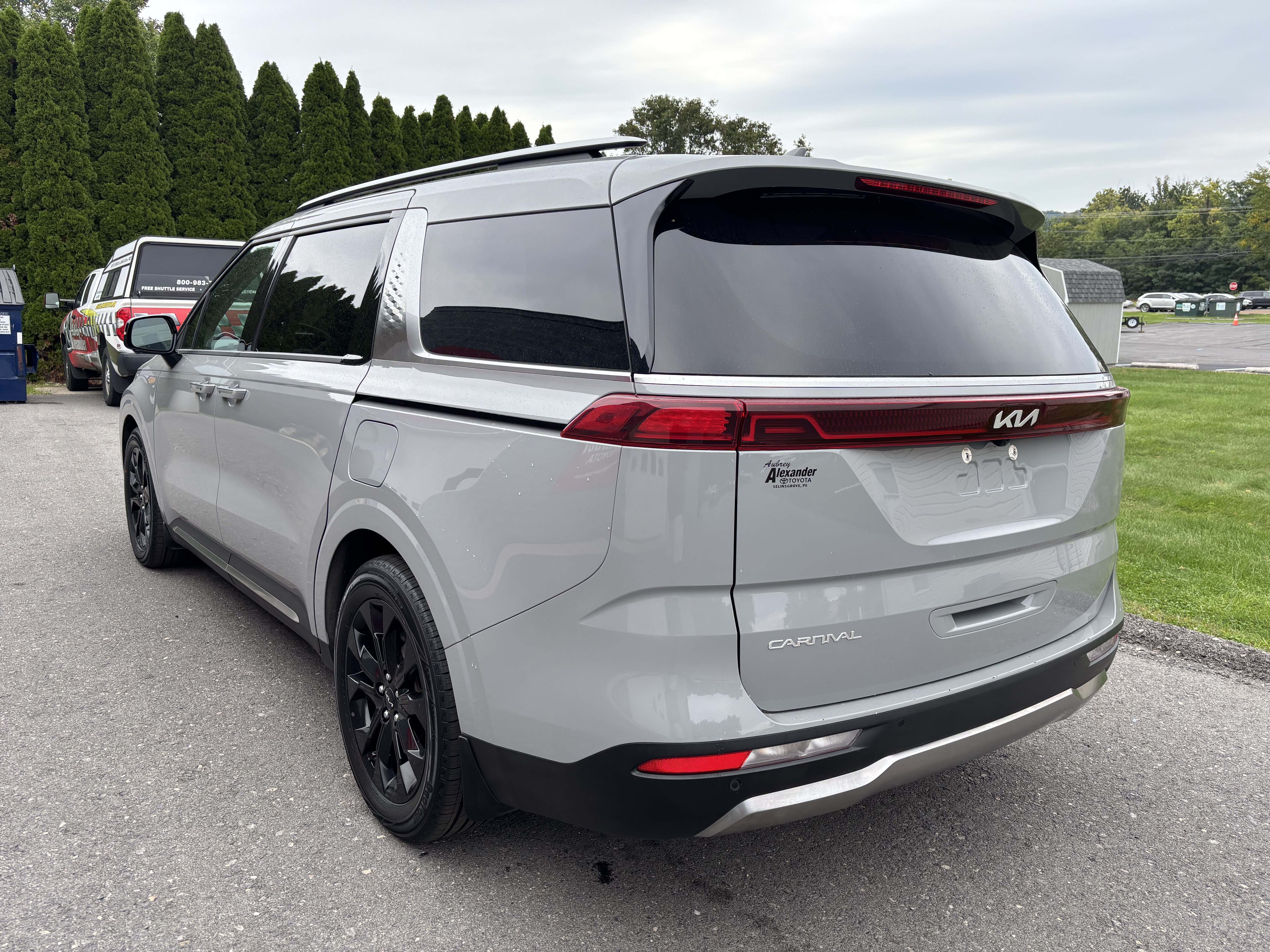 Used 2024 Kia Carnival SX Prestige FWD image 6