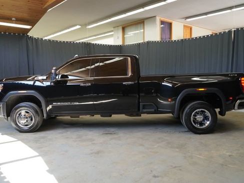 Used 2024 GMC Sierra 3500 SLT w/ SLT Convenience Package AWD/4WD image 4