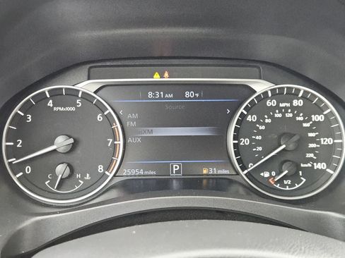 Used 2025 Nissan Altima 2.5 SV FWD image 14