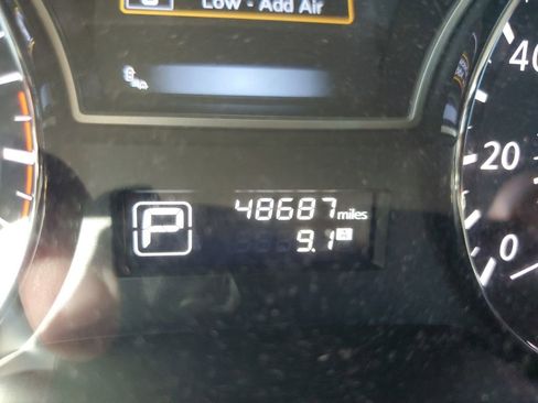 Used 2014 Nissan Altima 2.5 SV w/ Convenience Package image 12