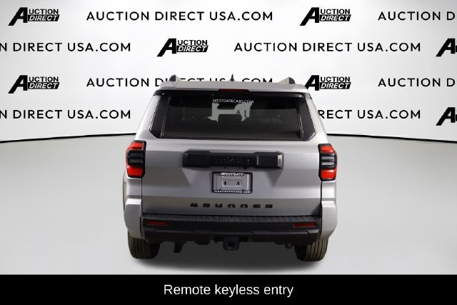 Used 2025 Toyota 4Runner SR5 AWD/4WD image 3