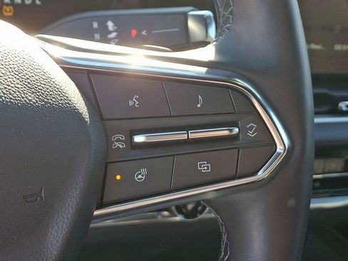 Used 2025 Chevrolet Equinox LT w/ Safety and Technology Package image 26