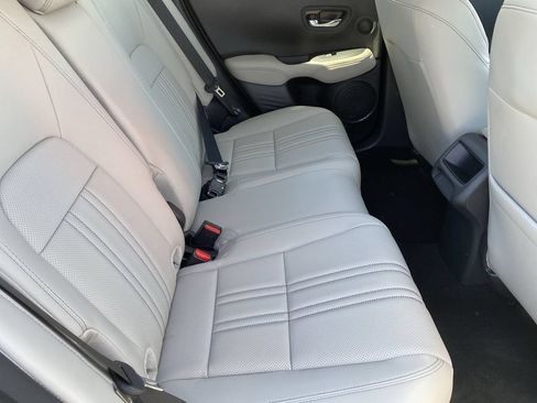 Used 2027 Honda HR-V EX-L image 18
