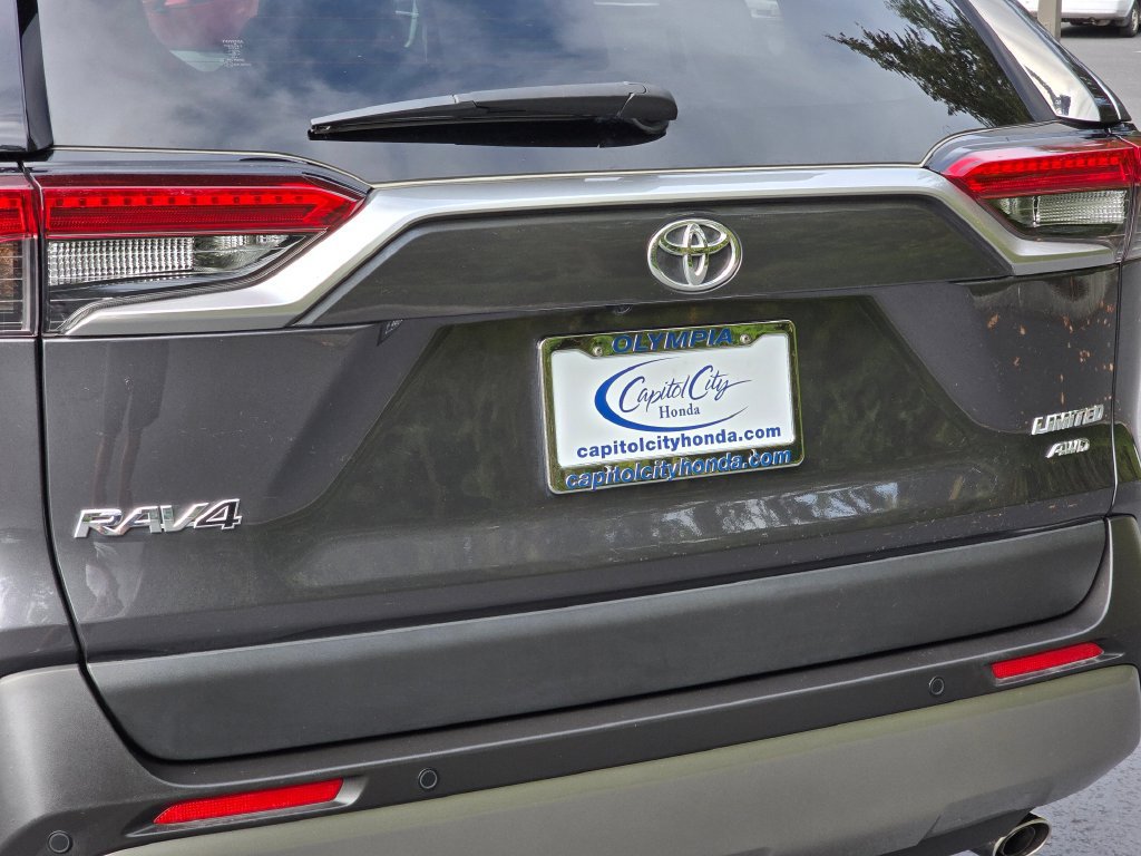 Used 2025 Toyota RAV4 Limited w/ Advanced Technology Package AWD/4WD image 32
