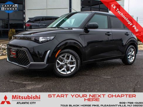 Used 2023 Kia Soul LX w/ LX Technology Package image 1
