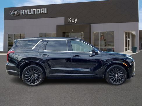 Used 2025 Hyundai Palisade Calligraphy AWD/4WD image 3