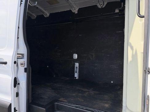 Used 2022 Ford E-Transit 148 High Roof Extended w/ Load Area Protection Package image 21