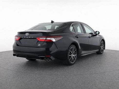 Used 2024 Toyota Camry SE w/ Cold Weather Package AWD/4WD image 8
