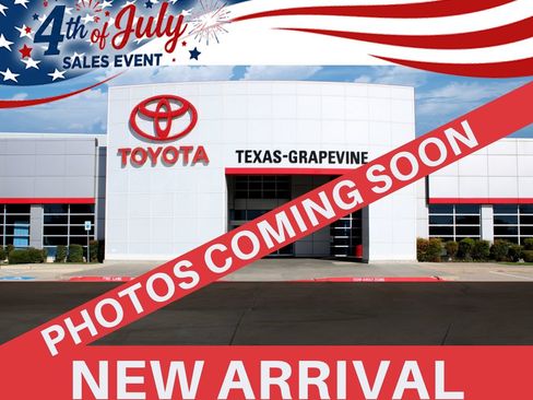 Used 2018 Toyota Camry SE w/ Accessory Appearance Package FWD image 1