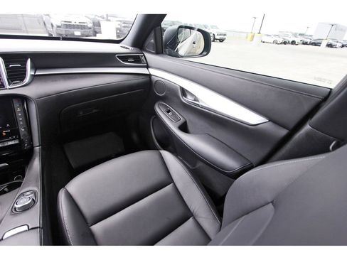 Used 2020 INFINITI QX50 Essential w/ Edition 30 Package image 10