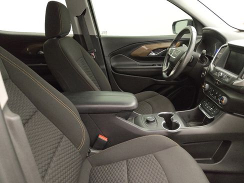 Used 2021 GMC Terrain SLE w/ Elevation Edition image 21