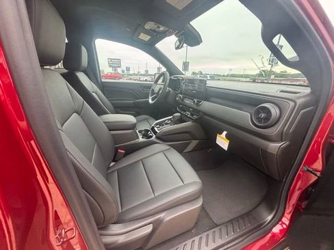 New 2026 Chevrolet Colorado Trail Boss AWD/4WD image 16