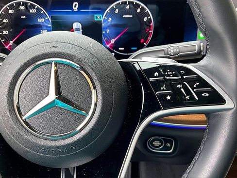 Certified 2025 Mercedes-Benz GLE 350 4MATIC image 21