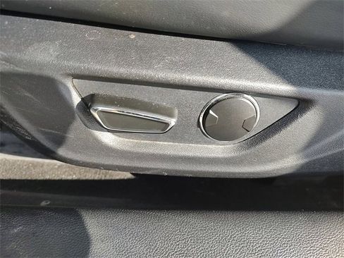 Used 2019 Ford Mustang Premium w/ Equipment Group 201A image 29