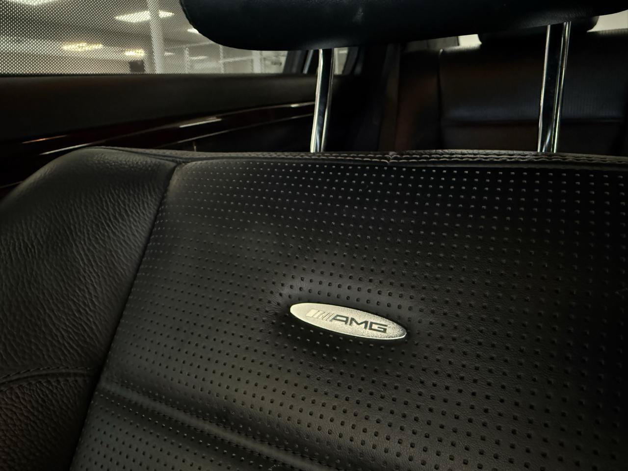 Used 2013 Mercedes-Benz S 63 AMG w/ Rear Seat Pkg image 31
