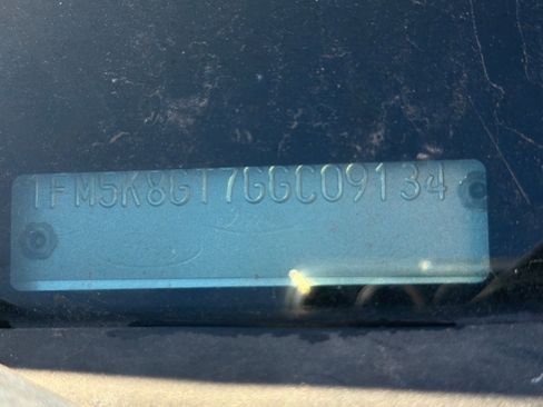 Used 2016 Ford Explorer Sport image 3