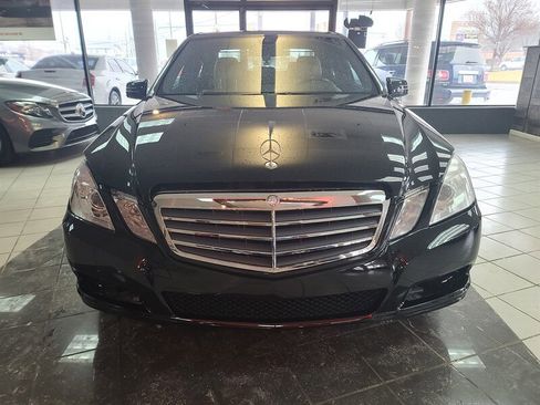 Used 2011 Mercedes-Benz E 350 Sedan image 3