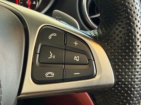 Used 2019 Mercedes-Benz SL 550 image 16