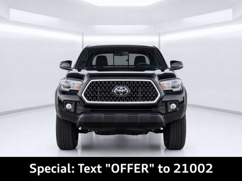 Used 2019 Toyota Tacoma TRD Off-Road AWD/4WD image 5